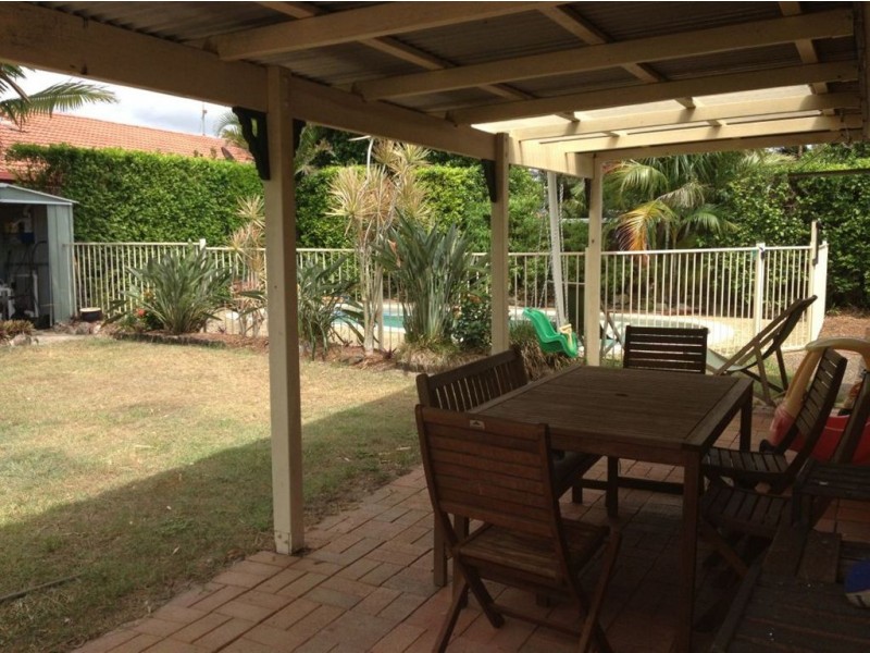 7 Wayfarer Avenue, Mermaid Waters QLD 4218