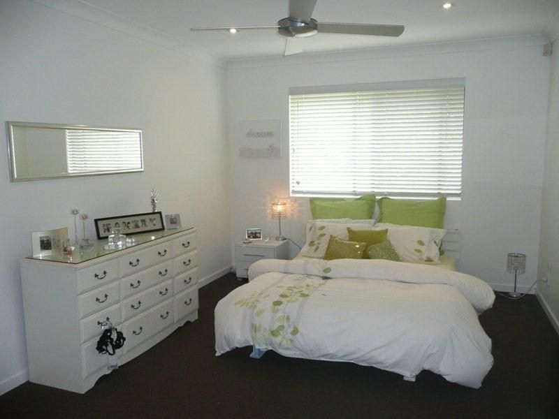 6 Fairway Drive, Clear Island Waters QLD 4226