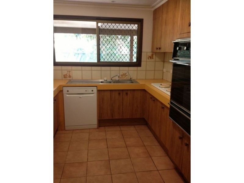 46 Surfers Avenue, Mermaid Waters QLD 4218