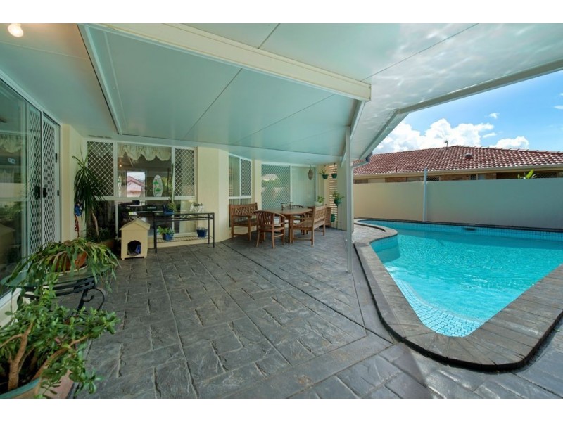 42 Cayman Drive, Clear Island Waters QLD 4226