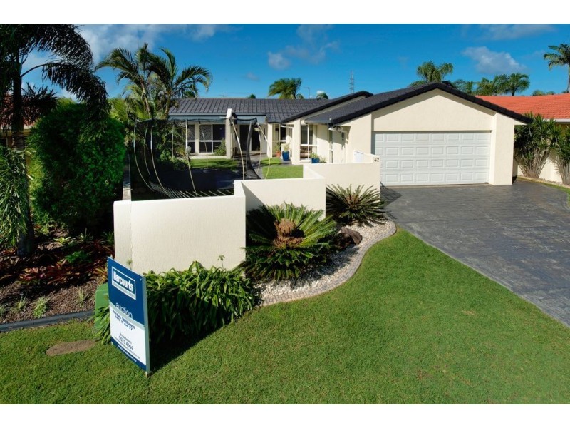 42 Cayman Drive, Clear Island Waters QLD 4226