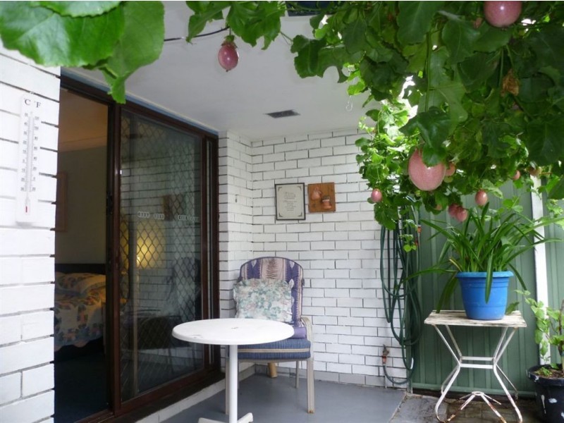 4/60 Karbunya Street, Mermaid Waters QLD 4218