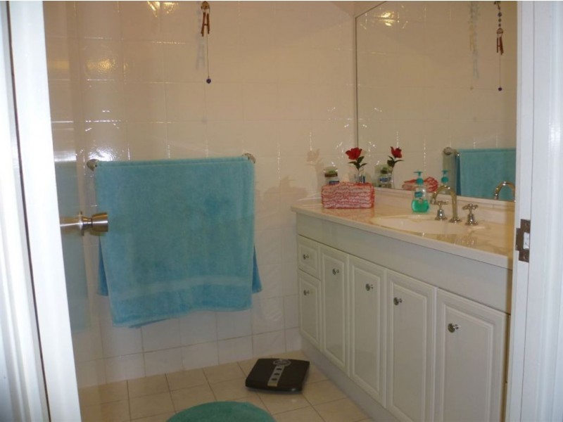 4/60 Karbunya Street, Mermaid Waters QLD 4218