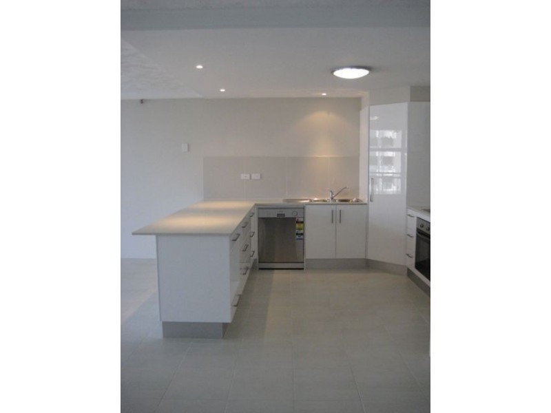 16B/4 Old Burleigh Rd, Surfers Paradise QLD 4217