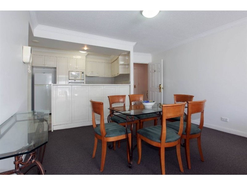 2105/24 Queensland Avenue, Broadbeach QLD 4218