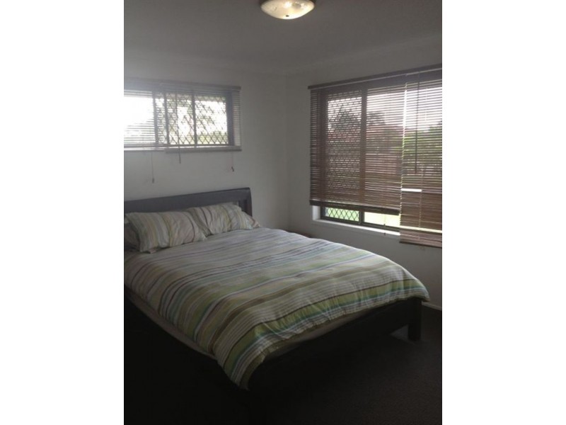 23 Port Drive, Mermaid Waters QLD 4218