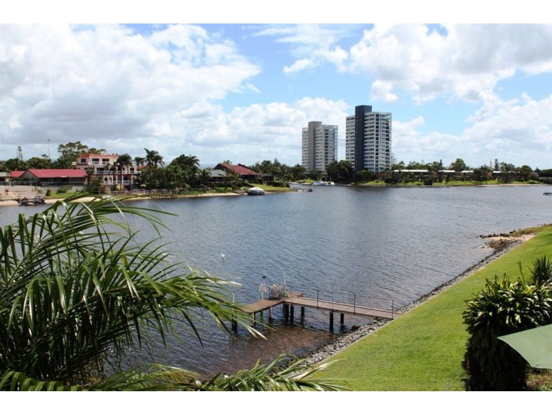 7/20 Aquila Court, Mermaid Waters QLD 4218