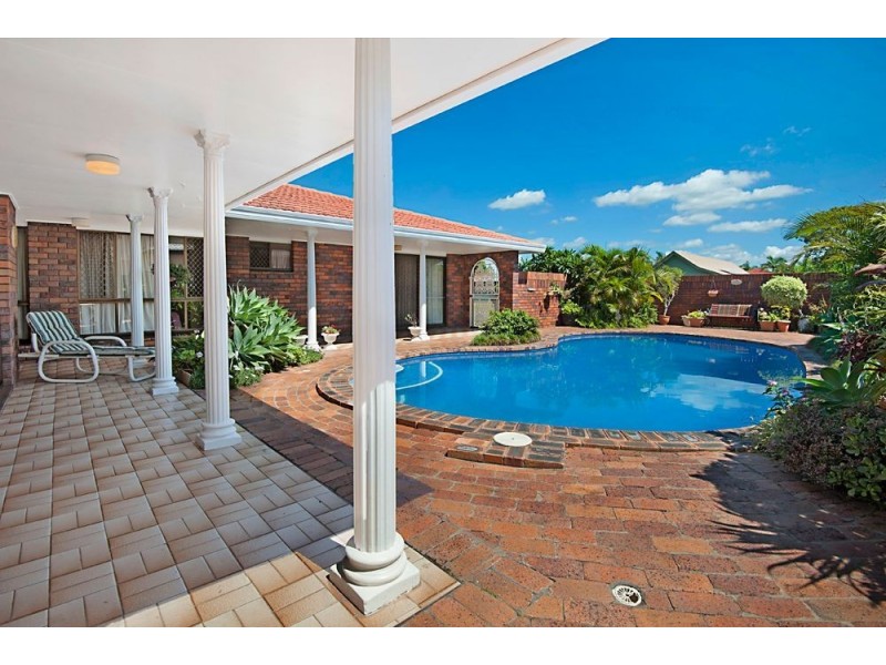 168 Rio Vista Boulevard, Broadbeach Waters QLD 4218