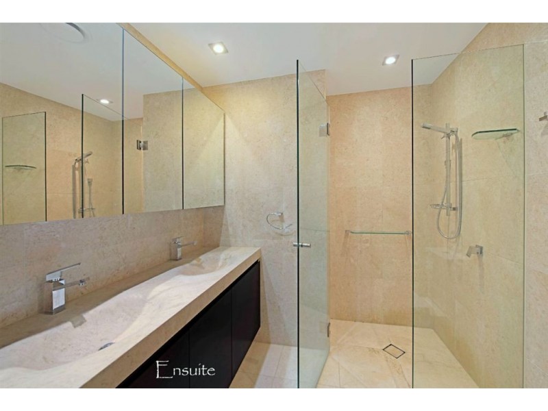 16/106 The Esplanade, Burleigh Heads QLD 4220