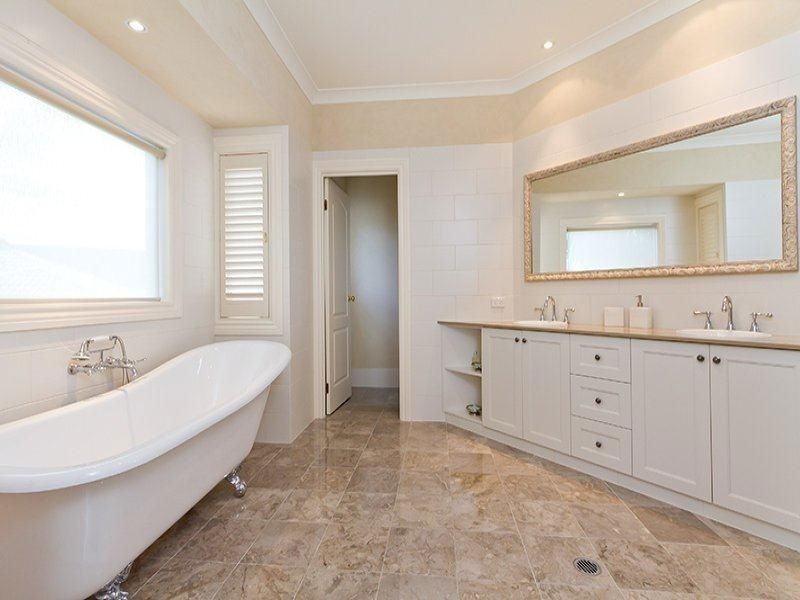 105 Newport Drive, Robina QLD 4226