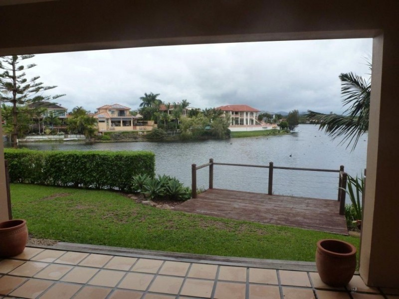 105 Newport Drive, Robina QLD 4226