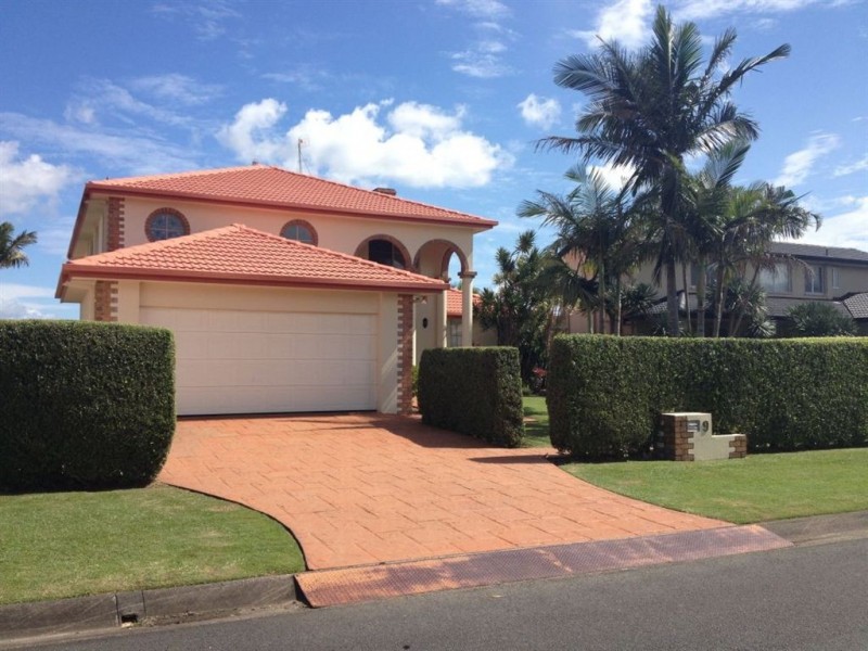 9 Antigua Way, Clear Island Waters QLD 4226