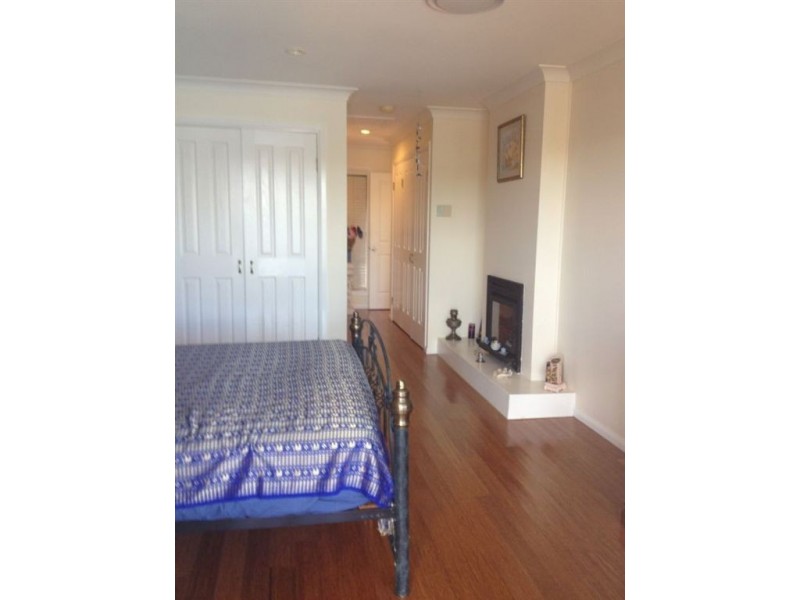 9 Antigua Way, Clear Island Waters QLD 4226