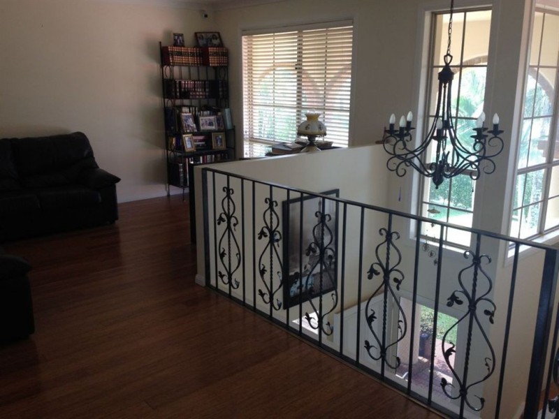 9 Antigua Way, Clear Island Waters QLD 4226