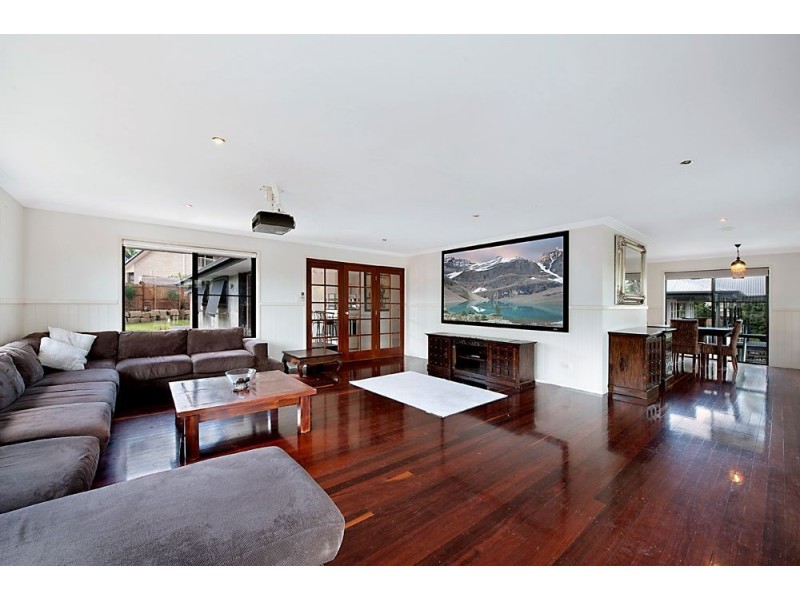 12 Riverbank Court, Ashmore QLD 4214