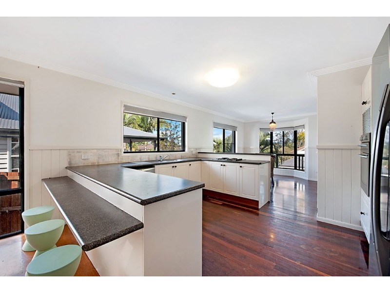 12 Riverbank Court, Ashmore QLD 4214
