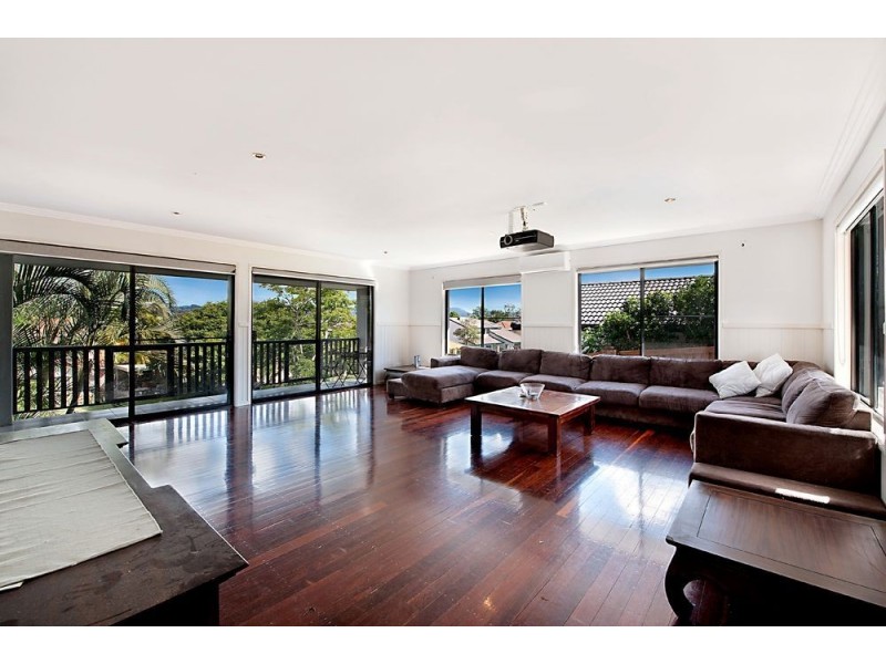 12 Riverbank Court, Ashmore QLD 4214