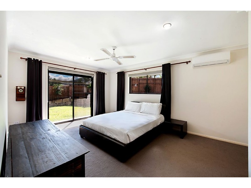 12 Riverbank Court, Ashmore QLD 4214