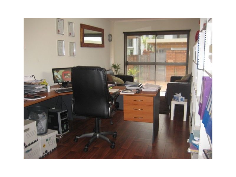 10 Lotus Key, Broadbeach Waters QLD 4218