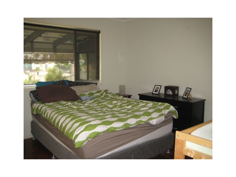 10 Lotus Key, Broadbeach Waters QLD 4218