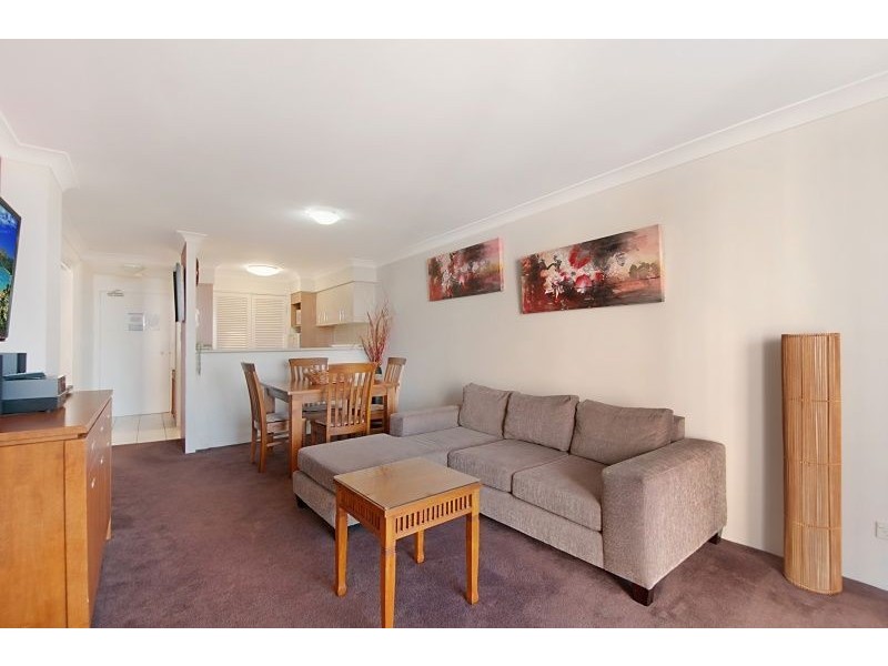 3086/2623 Gold Coast Highway, Broadbeach QLD 4218