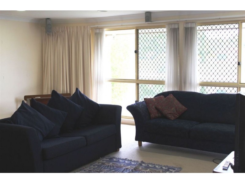 19 Alma Street, Broadbeach Waters QLD 4218