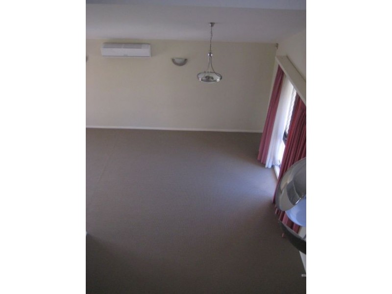 379 Rio Vista Blvd, Mermaid Waters QLD 4218