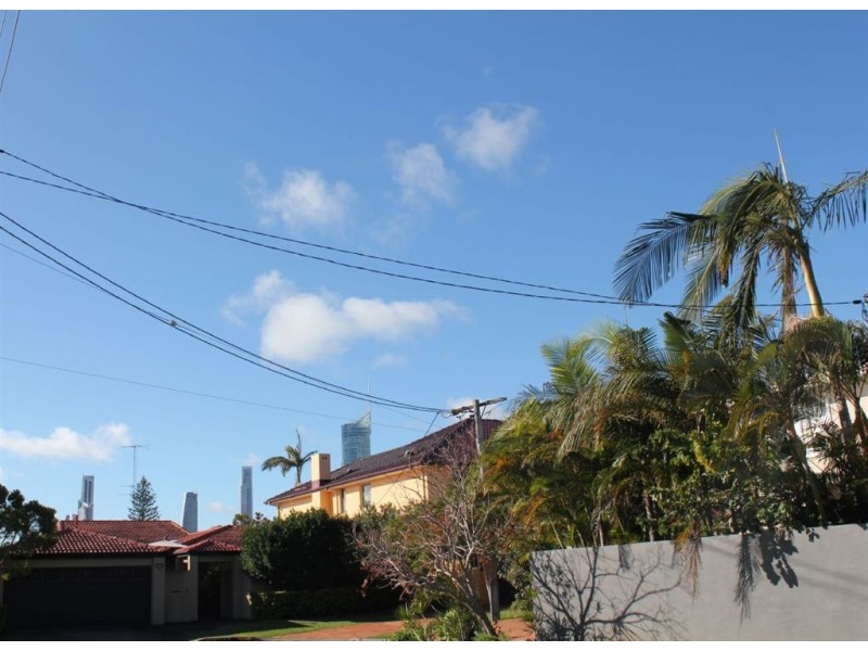 91 Monaco Street, Broadbeach Waters QLD 4218