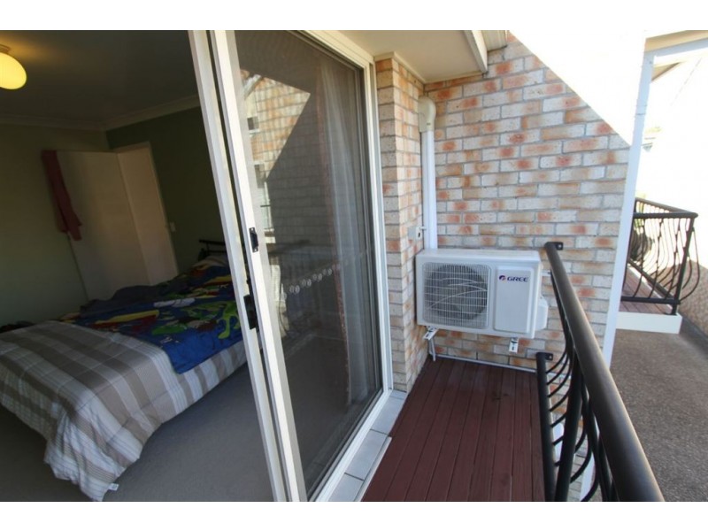 2/19 Blake Street, Southport QLD 4215