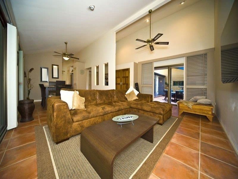 123 Witt Avenue, Carrara QLD 4211