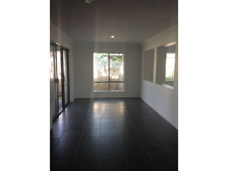 412 Benowa Road, Benowa QLD 4217