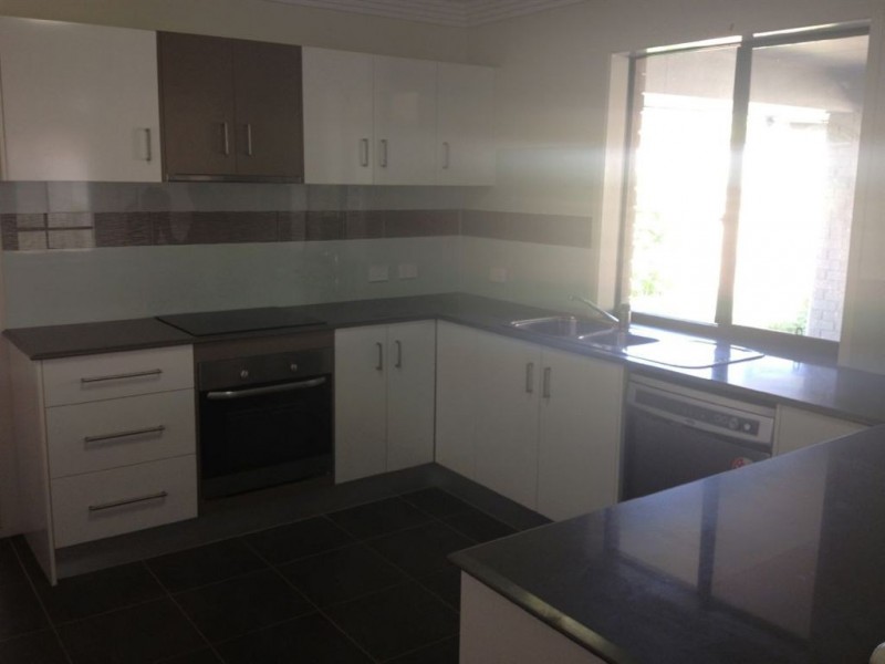 412 Benowa Road, Benowa QLD 4217