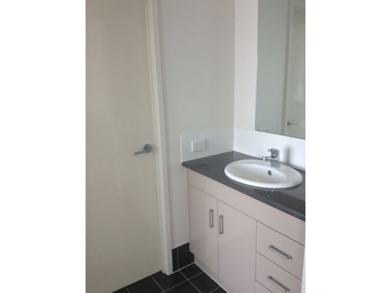 412 Benowa Road, Benowa QLD 4217