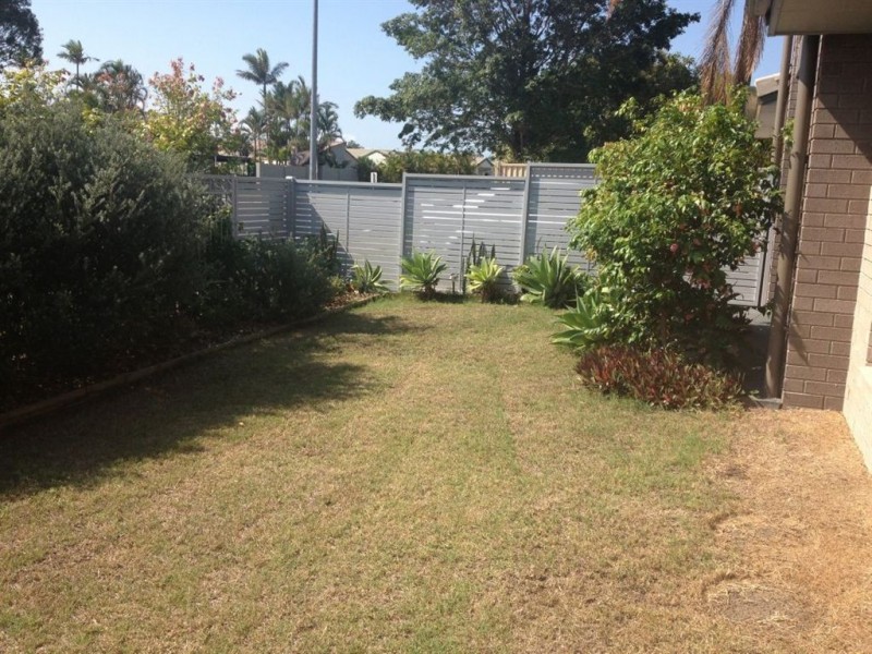 412 Benowa Road, Benowa QLD 4217