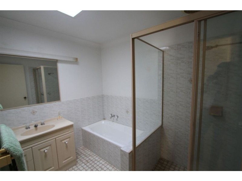 22 Hillcrest Avenue, Tugun QLD 4224