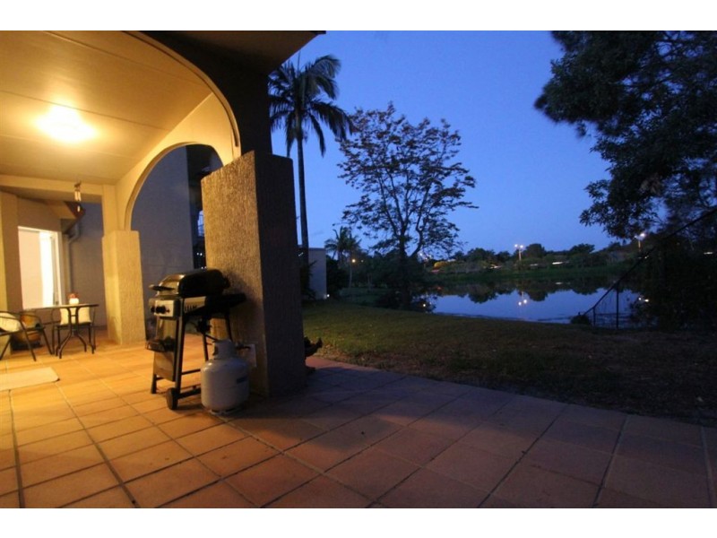 36/24 Ron Penhaligon Way, Robina QLD 4226