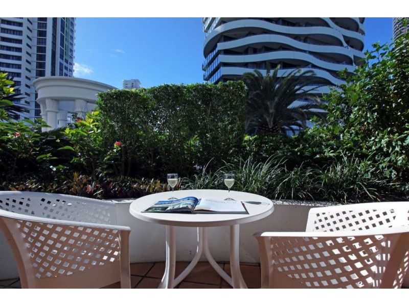 1108/90 Surf Parade, Broadbeach QLD 4218