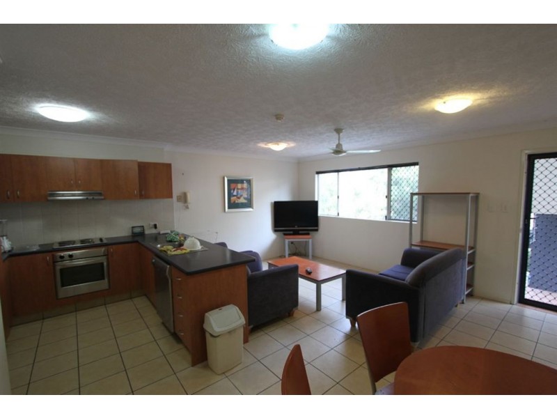 @/129 Currumburra Road, Ashmore QLD 4214