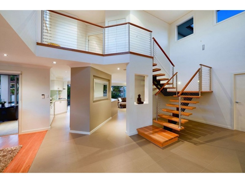 115 Witt Avenue, Carrara QLD 4211