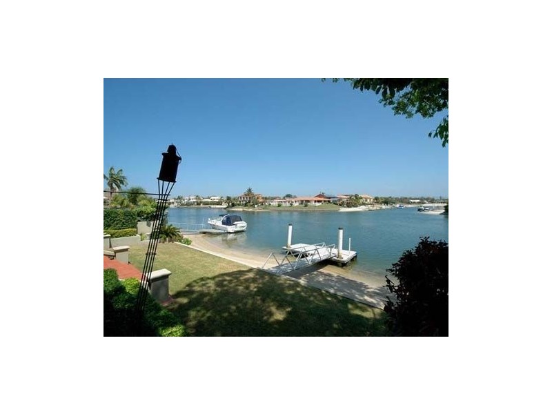 69 Allambi Avenue, Broadbeach Waters QLD 4218