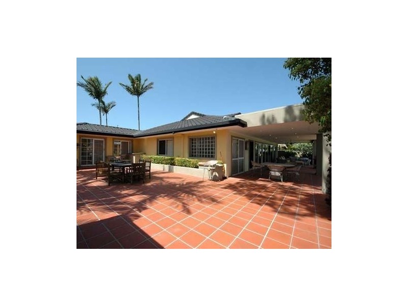 69 Allambi Avenue, Broadbeach Waters QLD 4218