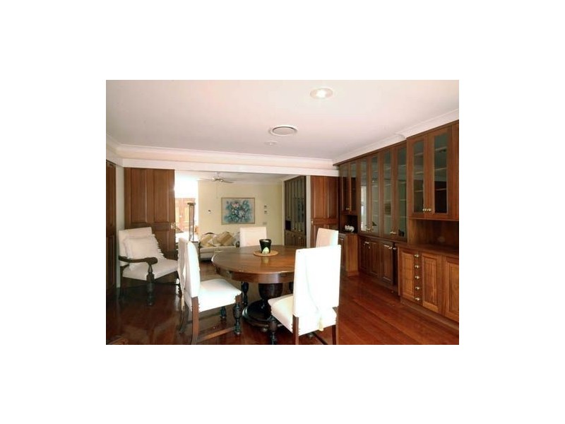 69 Allambi Avenue, Broadbeach Waters QLD 4218