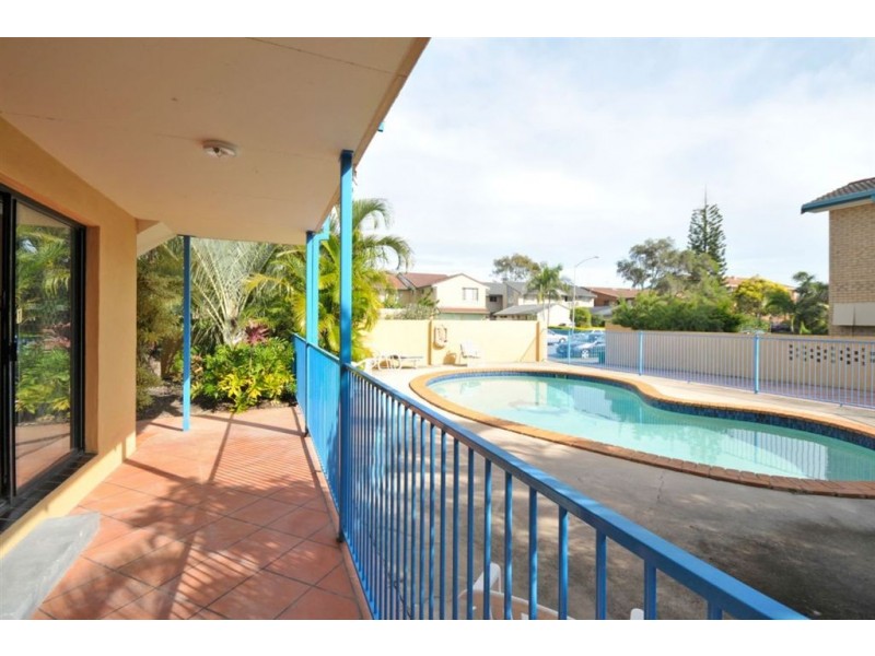 1/20 Duet Drive, Mermaid Waters QLD 4218