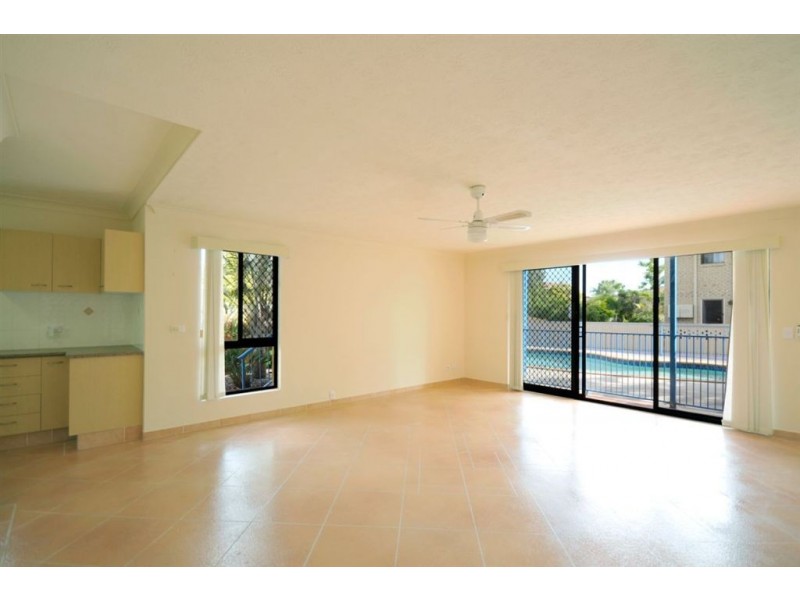 1/20 Duet Drive, Mermaid Waters QLD 4218