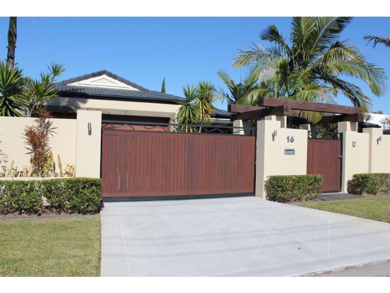 16 Sophie Avenue, Broadbeach Waters QLD 4218