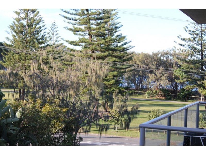 9/280 Hedges Avenue, Broadbeach QLD 4218