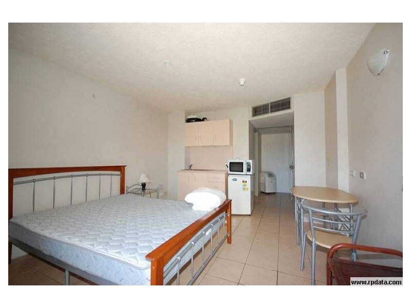 313/2 Barney Street, Southport QLD 4215