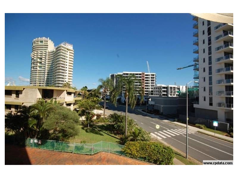313/2 Barney Street, Southport QLD 4215