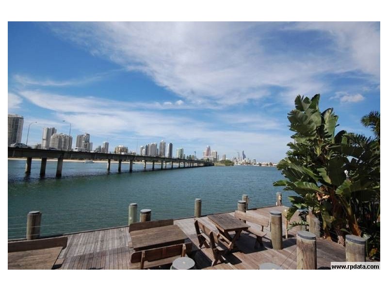 313/2 Barney Street, Southport QLD 4215