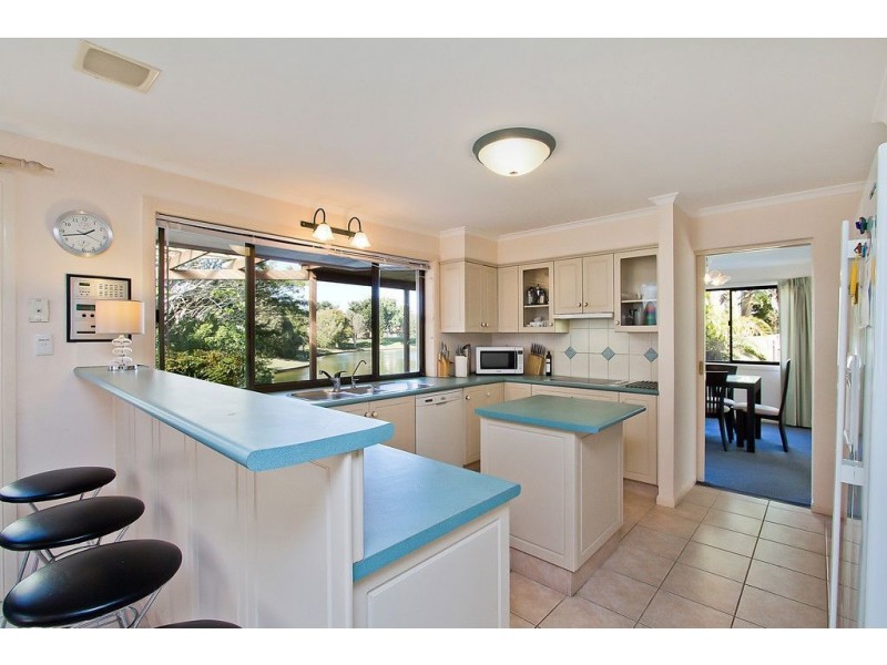 14 Haslewood Court, Mermaid Waters QLD 4218